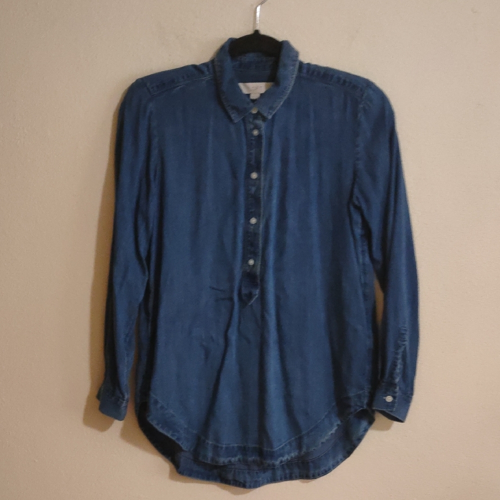 LOFT Button Down Shirt XSP